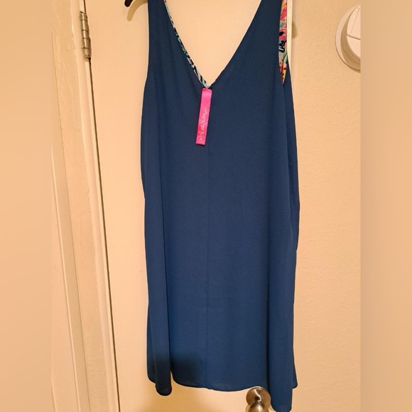 Lilly pulitzer reversible shift dress Size Medium NWT - Picture 5 of 8